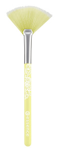 ess. fan brush